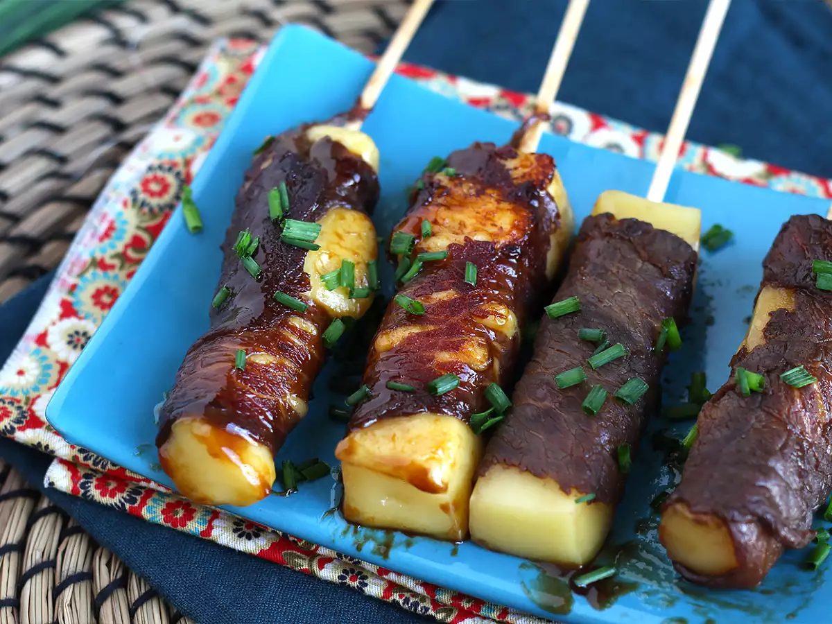 Yakitori-spett med nötkött och ost