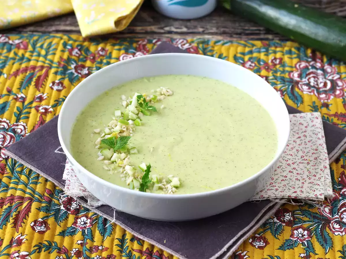 Zucchini- och grön äpplekräm med yoghurt klar på 30 minuter - foto 5