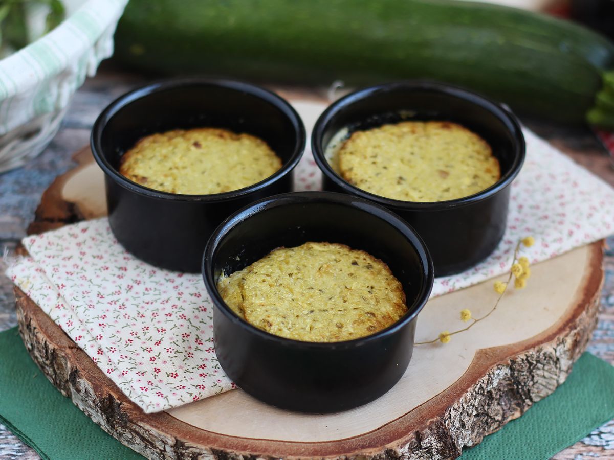 Zucchini och pestoflans - glutenfria