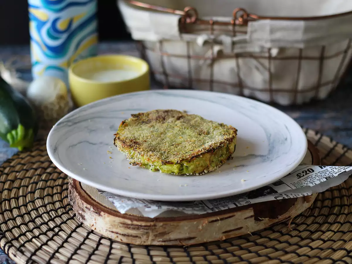 Zucchini- och potatisburgare i airfryer - foto 3