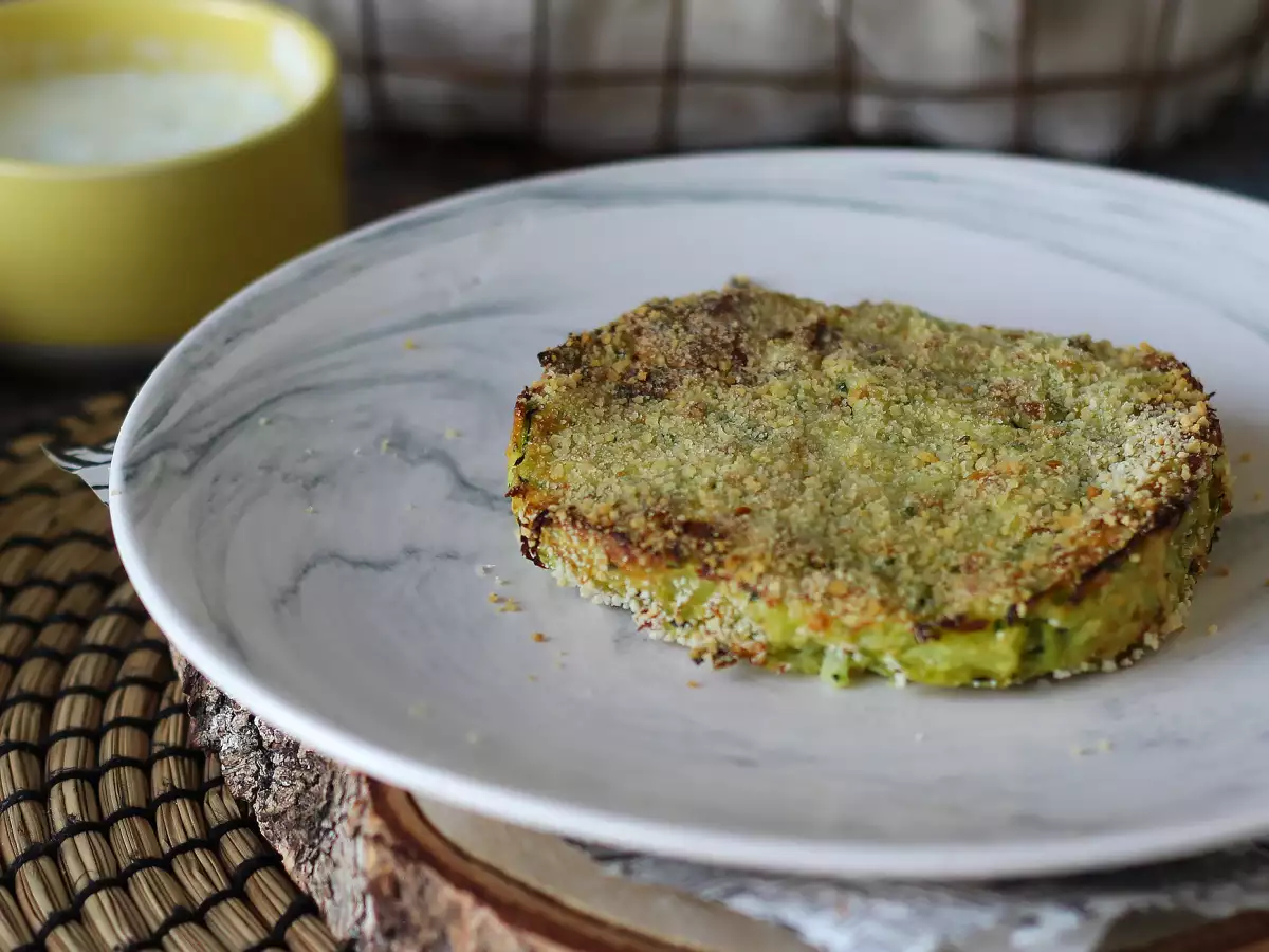 Zucchini- och potatisburgare i airfryer - foto 4