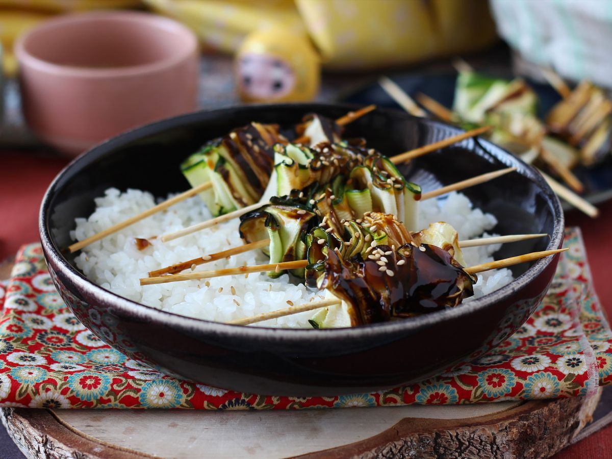 Zucchinikebab med en god, kryddig asiatisk sås - foto 6