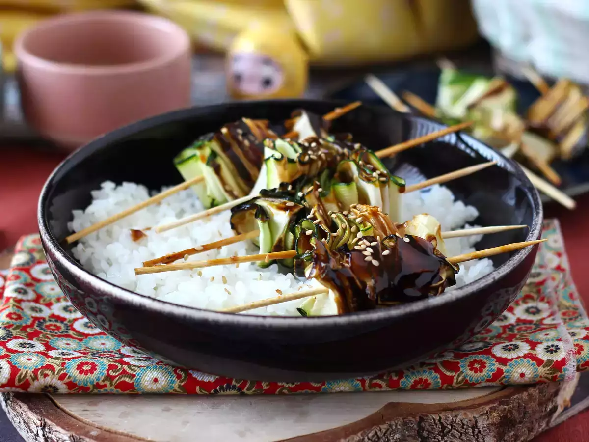 Zucchinikebab med en god, kryddig asiatisk sås - foto 6
