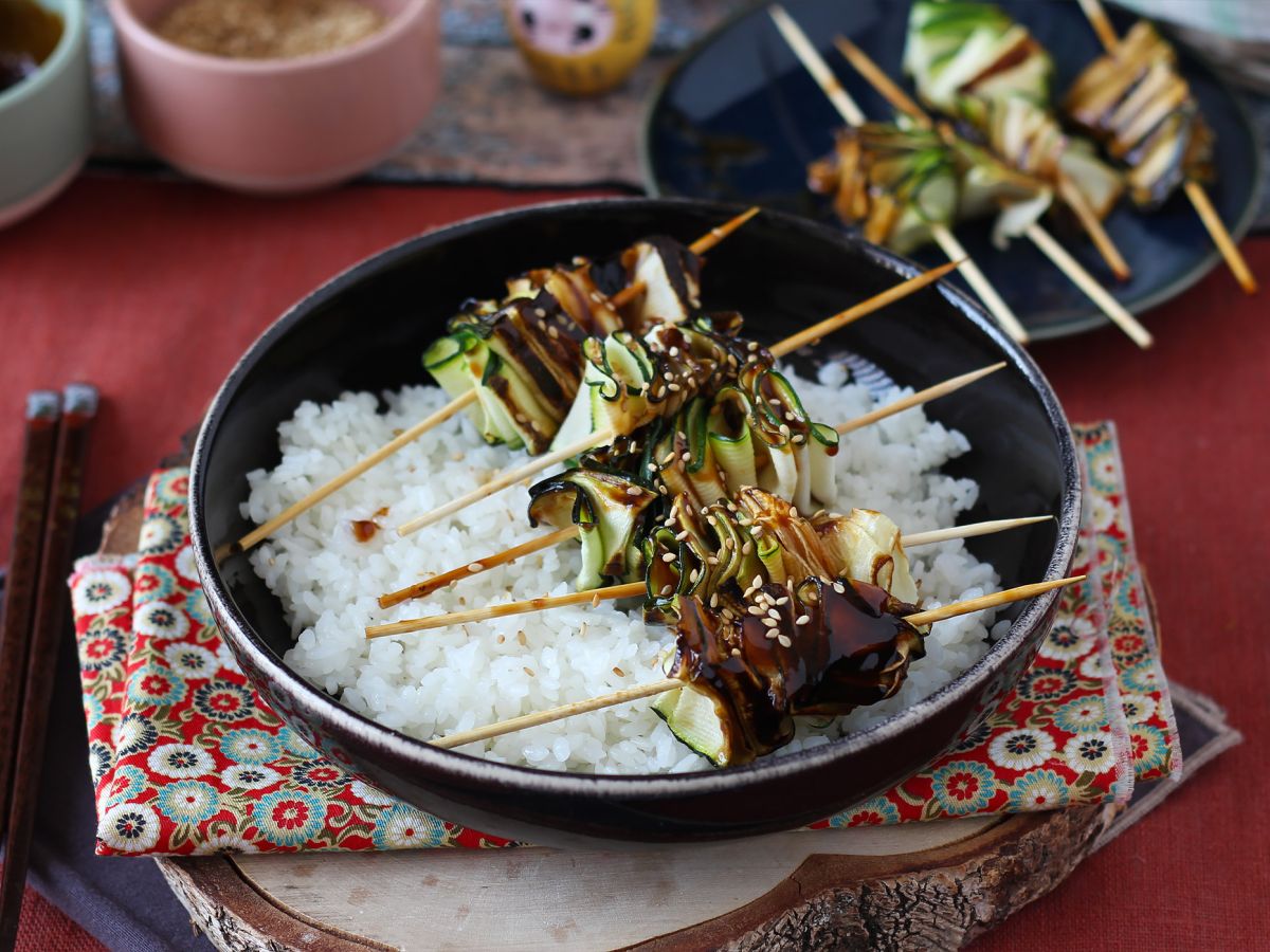 Zucchinikebab med en god, kryddig asiatisk sås - foto 8