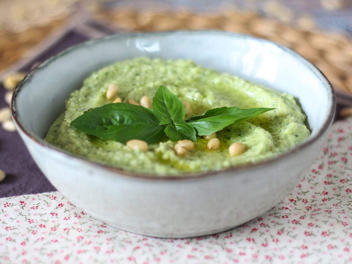 Zucchinipesto, det snabba och välsmakande receptet utan tillagning - foto 3
