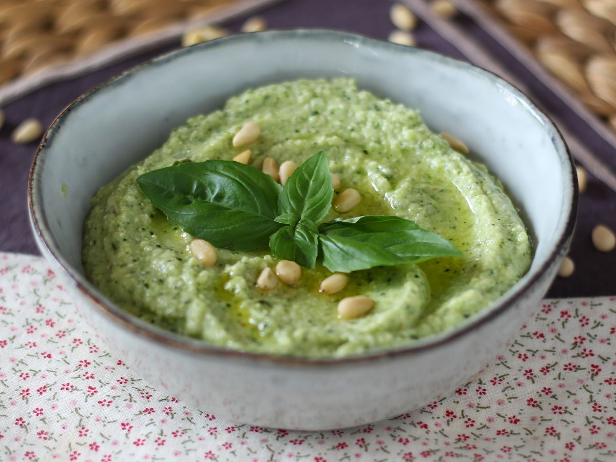 Zucchinipesto, det snabba och välsmakande receptet utan tillagning - foto 4