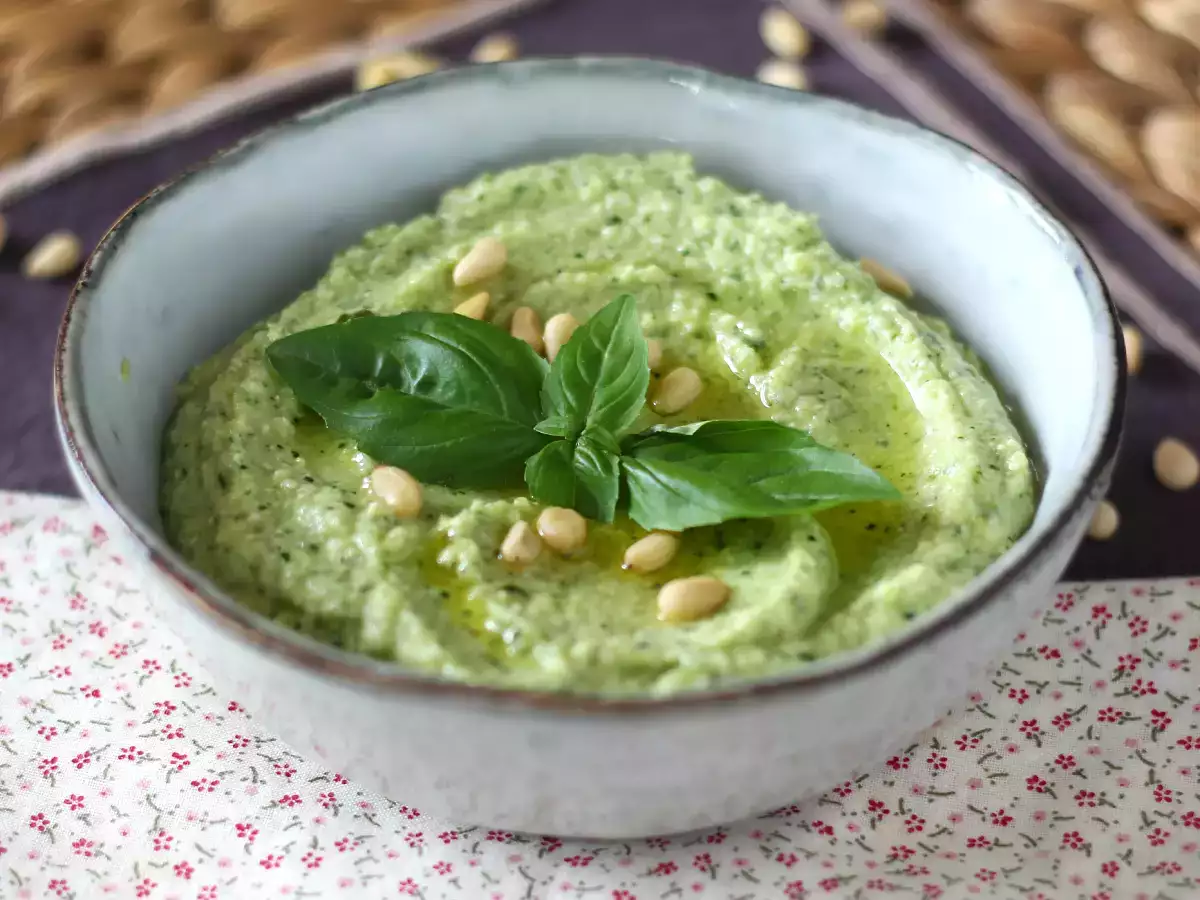 Zucchinipesto, det snabba och välsmakande receptet utan tillagning - foto 4